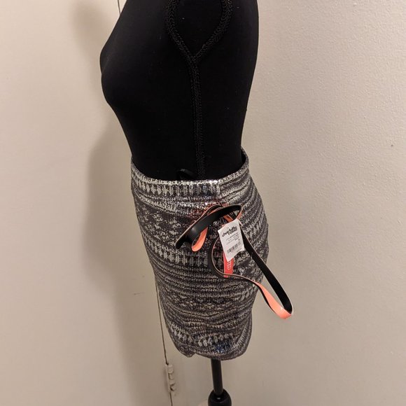 Sequin Skirt with Zipper: Siver & Grey - Picture 7 of 10